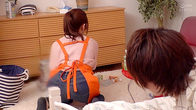 「もうイってるから許して！！」家事代行サービスで派遣されてきた美人スタッフのエロ過ぎるデカ尻に即挿れ！！杭打ちピストン中出し20発射！！！
