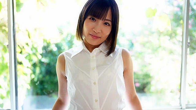 Naturally 栄川乃亜