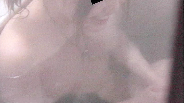 女子○生友人が寮で風呂○撮