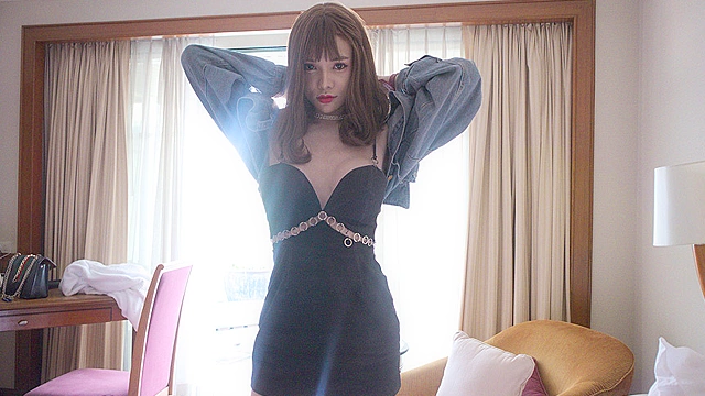 発掘！タイ・バンコクで出逢った超絶可愛い本場ニューハーフ、電撃デビュー！！ Pちゃん 18才