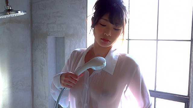 滝ゆいな  The 1st NUDE
