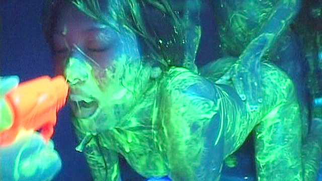 BLACK LIGHT LOTION FUCKブラックライトローションファック