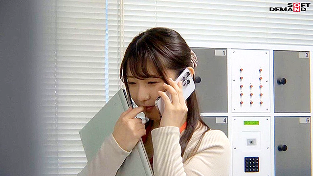 業務時間内のトイレ休憩中に声をガマンしながらもこっそり絶頂していたSOD女子社員7名隠し撮り