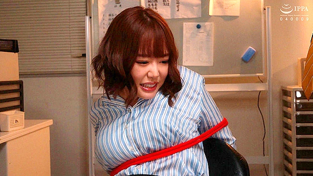 仕事ができない部下にムリヤリ襲われ堕ちた人妻…
