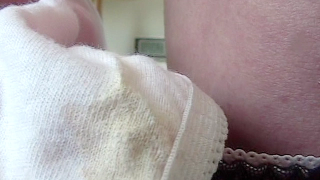 パンツァー投稿映像 汚れ下着フェチ。 彼女達の秘かな愉しみを、ホテルの一室で接写。