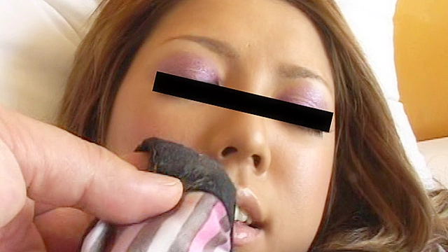 パンツァー投稿映像 汚れ下着フェチ。 彼女達の秘かな愉しみを、ホテルの一室で接写。