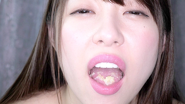 激カワ女優 あおいれなチャンの口内・のどちんこ動画！乳首オナニー付き！