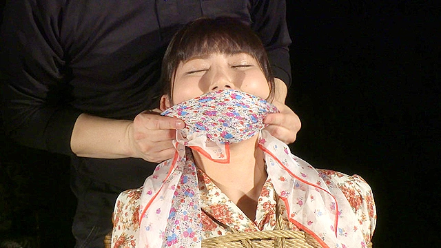 縄の淫花 有加里ののか
