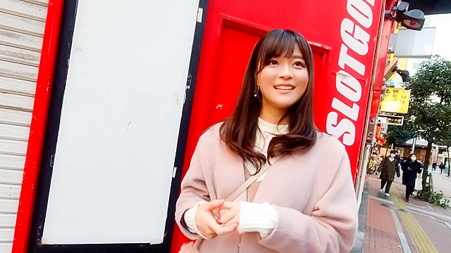 痴女化素人100％ 偏見注意！！笑顔で淫語責めをする清楚系ビッチな女子大生！！ かな 22歳 Dカップ