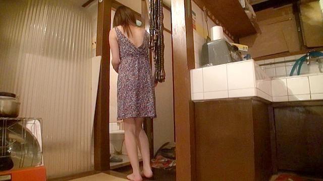 覗き！和式便所100連発！！！！！！！！ かすかな女の吐息と恥ずかしい音を聞いてみませんか？