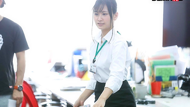 AV出演（デビュー） 南国から来たハーフの子  SOD女子社員 新卒入社1年目 宮崎リン