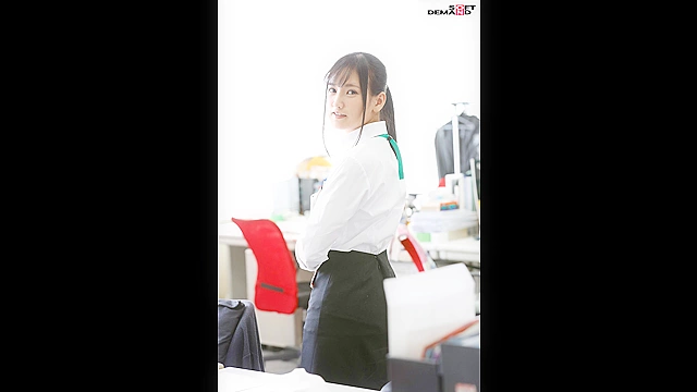 AV出演（デビュー） 南国から来たハーフの子  SOD女子社員 新卒入社1年目 宮崎リン