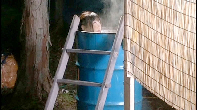 ドラム缶風呂にスクール水着で入る姪っ子の湯上がりパイパンを見て我慢できずに野外セックス