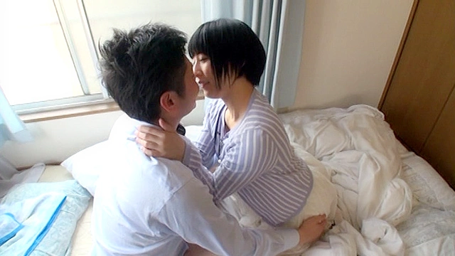 童貞クン家で童貞狩り 筆下ろしはナマ中出しですぺしゃる 阿部乃みく