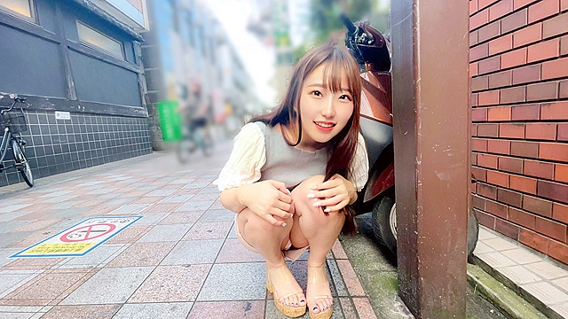 素人美少女とリモコンバイブお散歩3ーNK＆SBY区編ー「もう我慢できません…／／」人混みの中ビクビク震えてイキまくってしまう女子たち！人生初の羞恥プレイでまさかのエロスイッチオン！車移動中も大胆カーオナニー！最後は近くのスタジオで心行くまで生セックス！