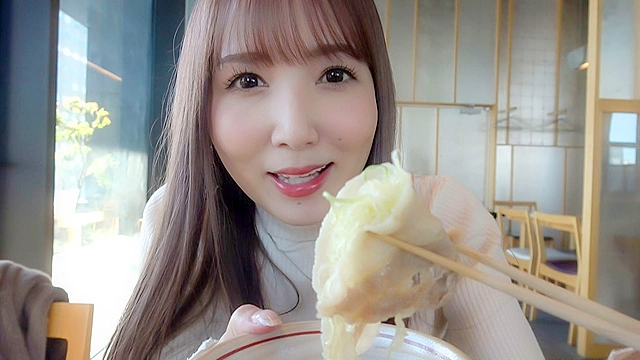 性格SSSプレミア美女・友田彩也香ちゃんとスイートルームでイチャラブNIGHT