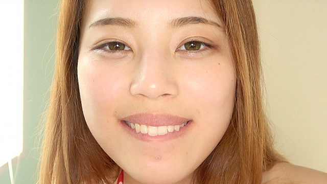 人気女優 森山なつかチャンの口内・舌ベロ・のどちんこ観察！