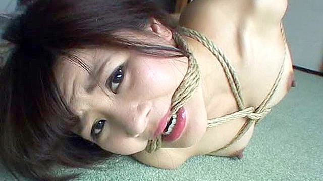 M嬢 優衣香 緊○されて濡れる女