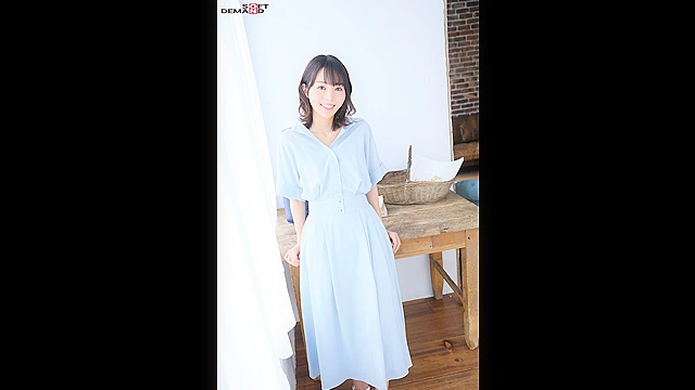 セックスで火照る敏感すぎるカラダ 現役カフェ店員 岡田ひなの 27歳 AV DEBUT