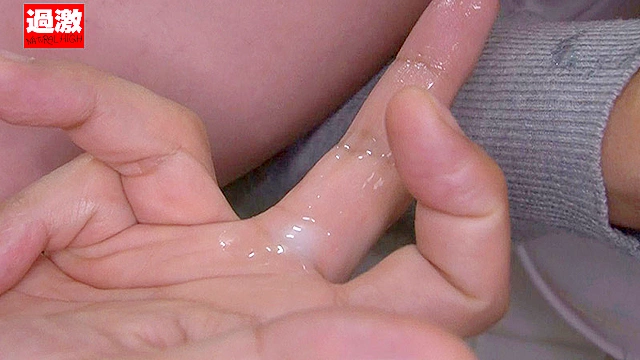 カリ首で膣内を擦りながら引く「掻き出しピストン」で本気汁が溢れ続け絶頂する女