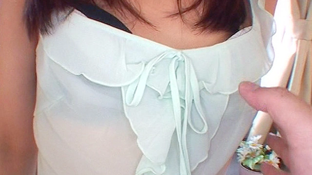 微乳美少女敏感乳首