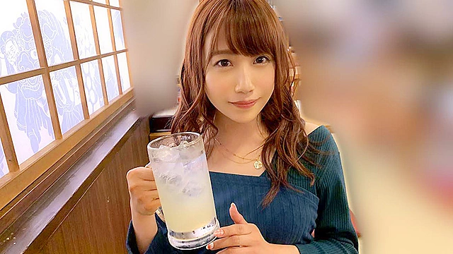 素人ホイホイ×MBM お酒しゅきぃ♪ エッチ中も手放せましぇーん♪ 神泡おま○こ拾い飲み3 撮り下ろし3名