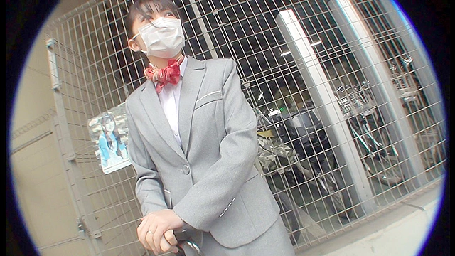 現役美人妻CAひなこ26歳・上品清楚・スリム美人・生ハメ中出し