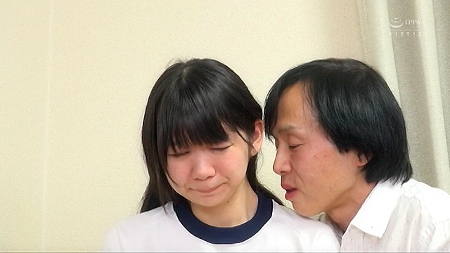 少女のお顔をベロベロ舐めたい 白井ゆずか（22） 嫌がる女へ濃厚接吻90分以上