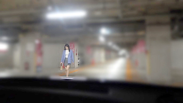 彼氏に内緒で中出しする変態ドMセフレOL りんか