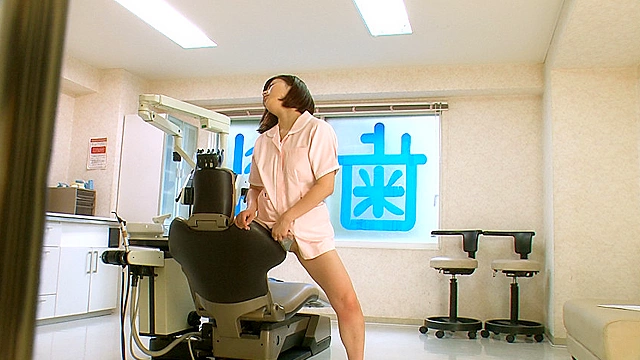 パンチラオナニー挑発