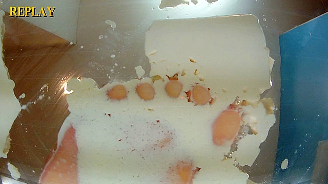 足の角質が綺麗に取れるほど豆腐を踏みまくるドSなOL