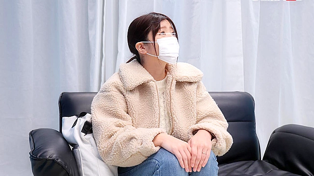 看護師限定 童貞くんを赤面筆おろし…のはずが実は絶倫AV男優 失禁・痙攣お構いなし何度イっても止まらない激ピストンでイカせる！【マジックミラー号25周年記念作品】