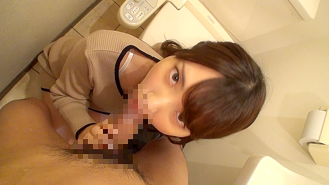 個撮）根っからスケベ女性です！【自覚なし】自然と滲み出るエロすぎるフェラチオ【口内発射】