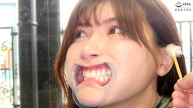 【歯・のどちんこ観察・咀嚼をしながら耳をくすぐられる異色作！】有加里ののか