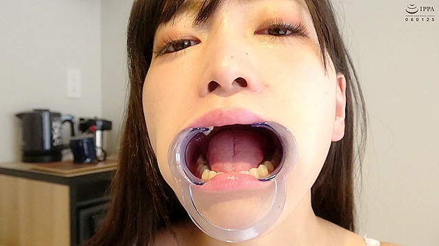 人気女優 星あめりチャンの歯＆舌ベロ口内観察・涎垂らし作品