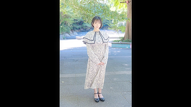 【初撮り】AVに出なそうなパン職人 シャイな小動物系ロ○フェイス Cカップスレンダーボディに乗っかった突起乳首がソソる お尻を触られるのが好きでマッサージプレイされてみたい きらり・23歳