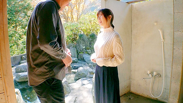 巨乳人妻温泉デート 恥じらう卑猥乳輪の淫口妻美咲27歳