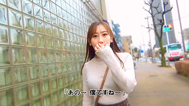 街角調査！AV動画を鑑賞させた欲求不満な人妻は必ずヤレる！ すでにオマ○コはビチョ濡れ欲情決壊！？「この動画と同じことしてみたいです…」