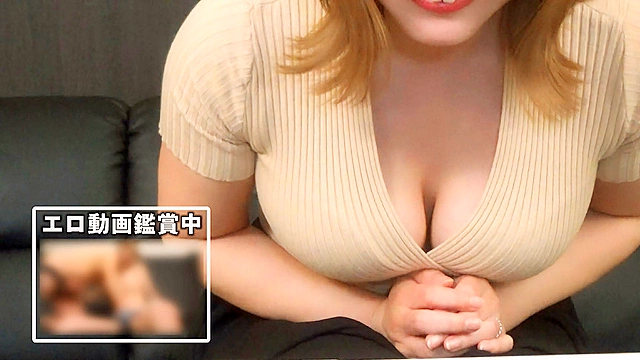 街角調査！AV動画を鑑賞させた欲求不満な人妻は必ずヤレる！ すでにオマ○コはビチョ濡れ欲情決壊！？「この動画と同じことしてみたいです…」