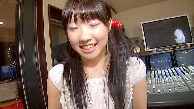 新人声優さん みく（19）