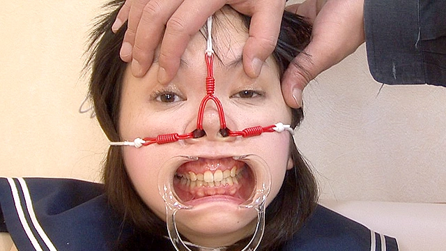 素人メイド変態鼻責め従僕計画 モテキ到来 田舎娘パイパン萌～