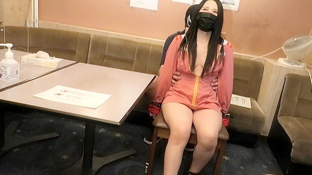 コスプレ美女くすぐり責め