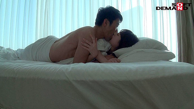 初中出し 会社終わりにホテルで朝までずっとマ●コに精子入れっぱなし… 中山琴葉