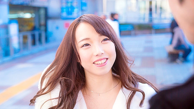 街角シロウト軟派！！2 清純な見た目なのにちょいエロっぽい雰囲気の超絶可愛いコだけをパコってきました！！20人デラックス