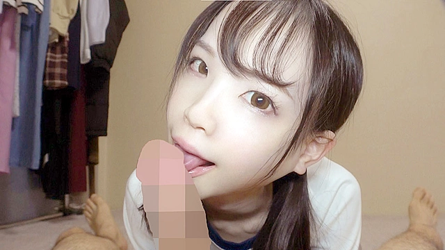 工藤ララ 華奢な美白娘 神ブルマ 美少女やぽっちゃり娘らにピチピチブルマ＆体操着を着せ、ハミパン、ムレムレワレメを毛穴まで見えるほどの超ドアップ接写！さらに尻コキ、着衣お漏らし放尿やブルマぶっかけ等ブルマ好きに送る完全着衣フェチAV