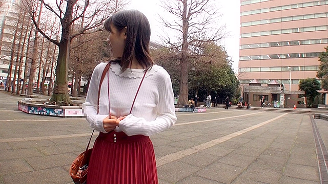 「ワタシ、毎日乳首勃起してます」ニョキっと浮き出た乳頭がコンプレックスの香港ハーフ希子ちゃん 恥じらう乳首をネットリ粘着責めしたら雌汁濡らしっぱなしで本性さらけ出しSEX
