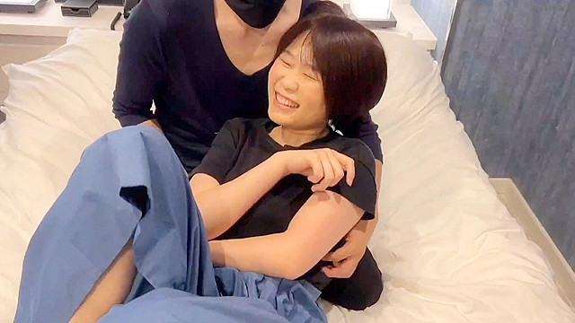 関西弁の美巨乳は足のくすぐりに弱かったみたいです！