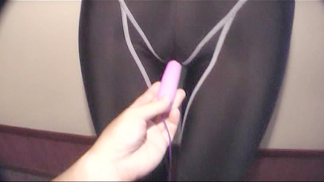 スパッツ競泳水着 ワレメファック○制特訓！