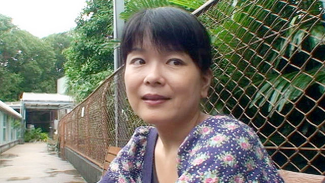 人妻湯恋旅行043