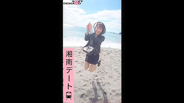 3Pで2連続初中出し（解禁）／湘南デート／現役W大生／ショートカットが似合う／渡辺まお（20）